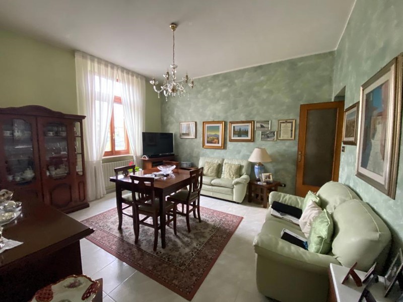 Appartamento in Vendita a Avezzano, 75'000€, 80 m²