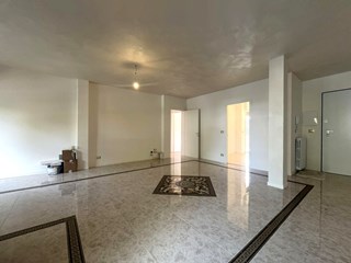 Appartamento in Vendita a Abano Terme, 410'000&euro;, con Box