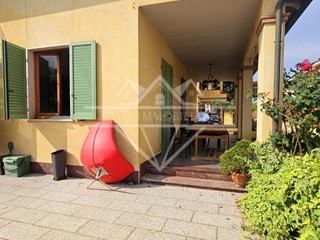 Casa Indipendente in Affitto a Massa, zona Marina di Massa, 1'500&euro;, 145 m², arredato