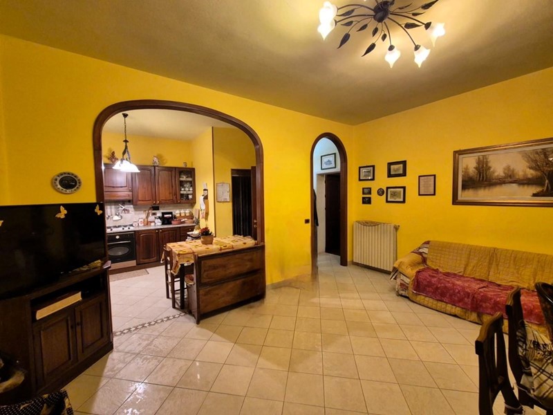 Quadrilocale in Vendita a Santa Croce sull'Arno, 119'000&euro;, 72 m², con Box