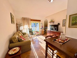 Trilocale in Vendita a Massa, zona Marina di Massa, 220'000&euro;, 54 m², arredato