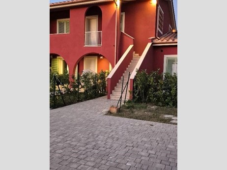 Appartamento in Vendita a Calcinaia, 290'000&euro;, 90 m²