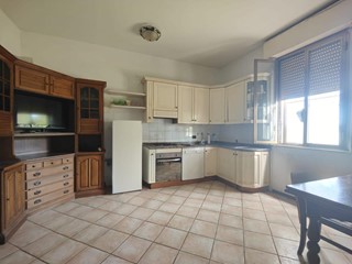 Casa Indipendente in Vendita a Fucecchio, 210'000&euro;, 165 m²