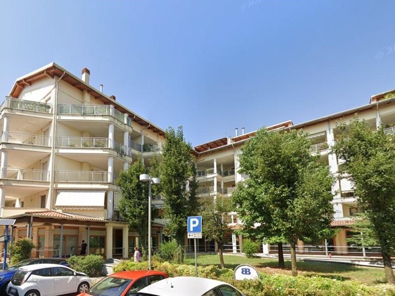 Negozio in Vendita a Senago, 117'750&euro;, 140 m²