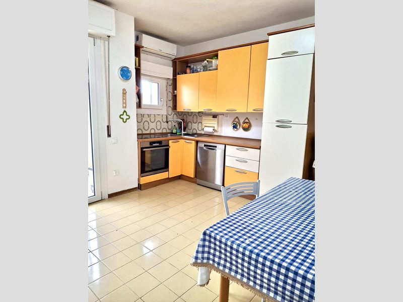 Trilocale in Vendita a Cecina, zona Cecina Marina, 215'000&euro;, 65 m², arredato