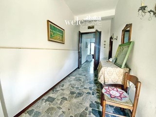 Appartamento in Vendita a Firenze, zona Brozzi, 319'000€, 136 m²