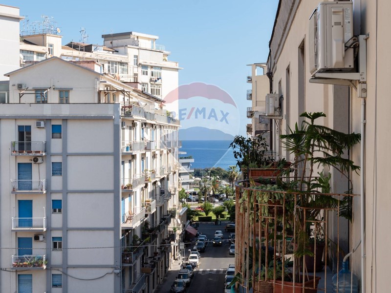 Appartamento in Vendita a Catania, 298'000€, 244 m²