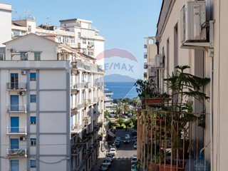 Appartamento in Vendita a Catania, 298'000€, 244 m²