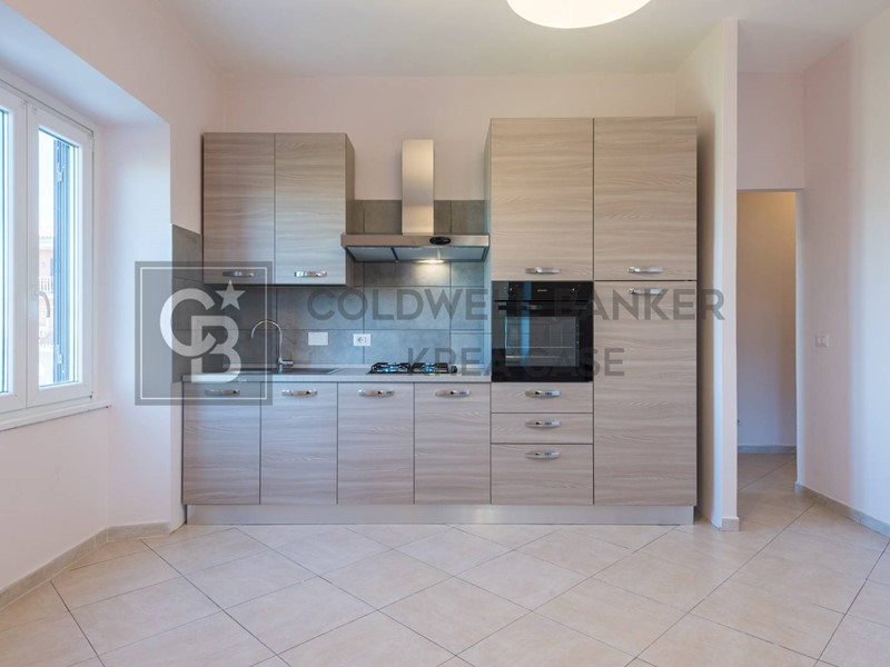 Bilocale in Affitto a Ciampino, 730€, 52 m²
