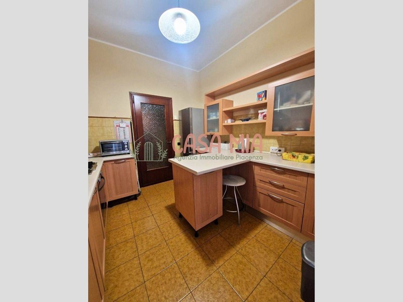 Trilocale in Vendita a Piacenza, 135'000€, 100 m²