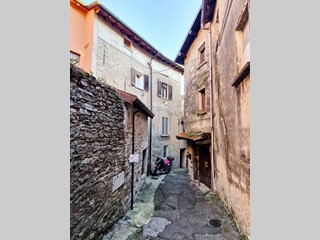 Quadrilocale in Vendita a Cernobbio, 320'000&euro;, 160 m²