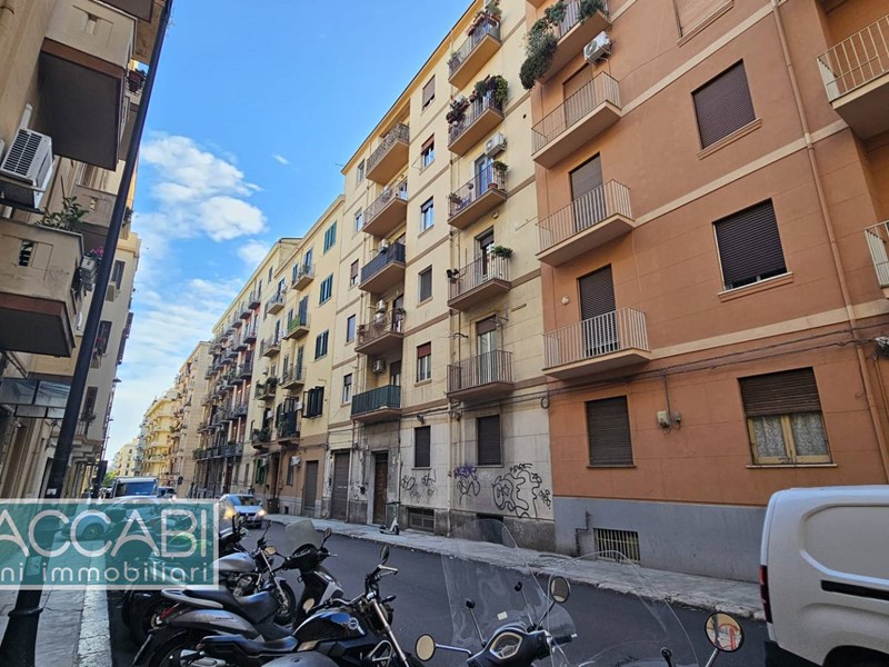 Quadrilocale in Vendita a Palermo, 195'000€, 100 m²