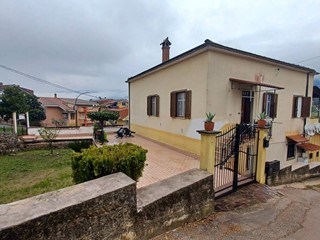 Appartamento in Vendita a Amaseno, 129'000€, 120 m²