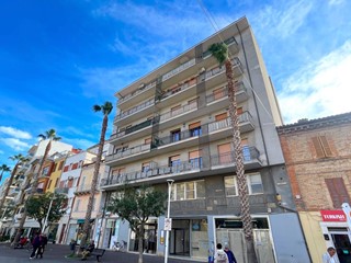 Appartamento in Vendita a San Benedetto del Tronto, 490'000&euro;, 122 m²
