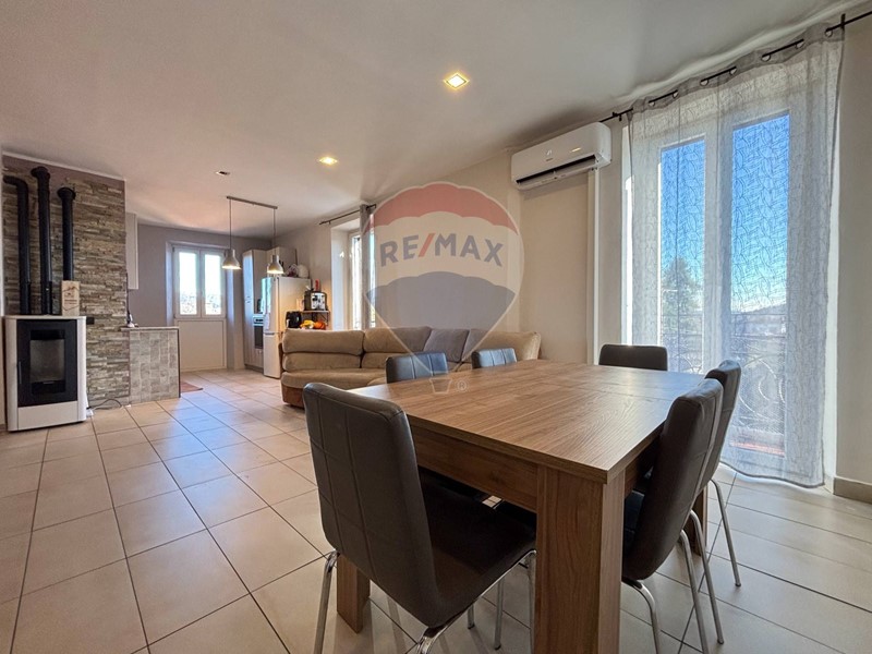 Trilocale in Vendita a Arcisate, 118'000&euro;, 120 m²