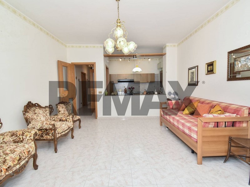 Appartamento in Vendita a Paternò, 73'000&euro;, 82 m²