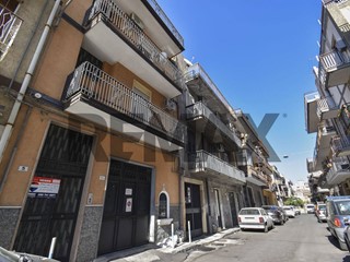 Appartamento in Vendita a Paternò, 73'000&euro;, 82 m²