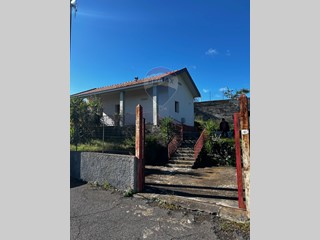 Villa in Vendita a Viagrande, 127'000€, 55 m²