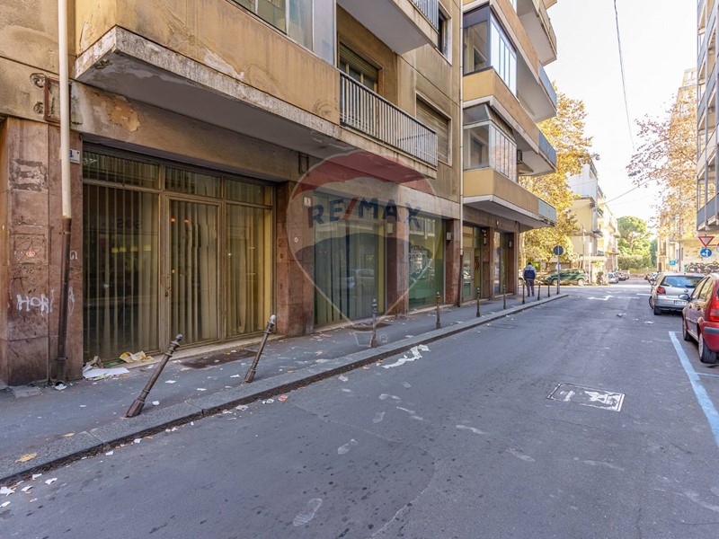 Immobile commerciale in Vendita a Catania, 55'000&euro;, 62 m²