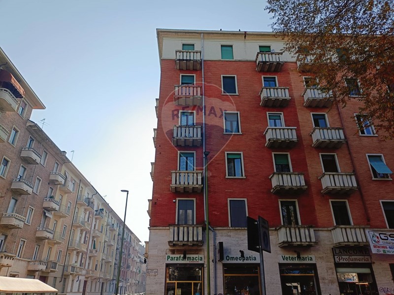 Bilocale in Vendita a Torino, 73'000€, 45 m²