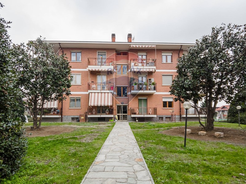 Quadrilocale in Vendita a Sangano, 160'000&euro;, 118 m²