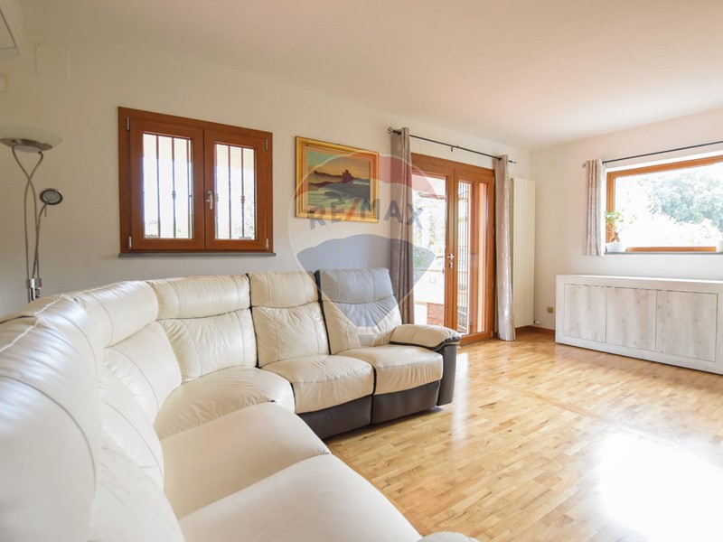 Casa Indipendente in Vendita a Sassari, 449'000&euro;, 299 m²