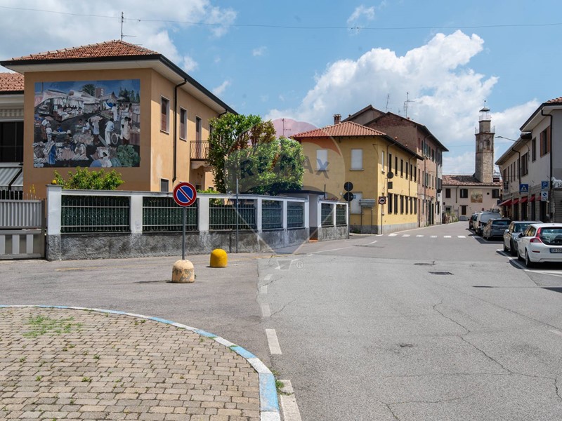 Casa Semi Indipendente in Vendita a Dairago, 170'000&euro;, 192 m²