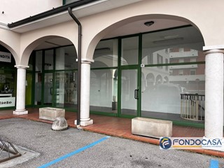 Immobile commerciale in Vendita a Ospitaletto, 65'000&euro;, 52 m²