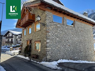 Casa Indipendente in Vendita a Morgex, 1'350'000&euro;, 230 m²