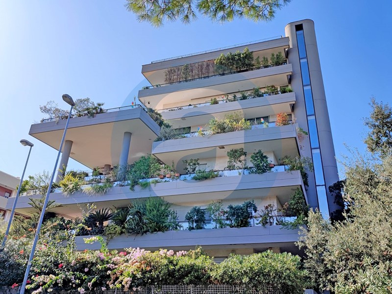 Appartamento in Vendita a Bari, 495'000€, 243 m²