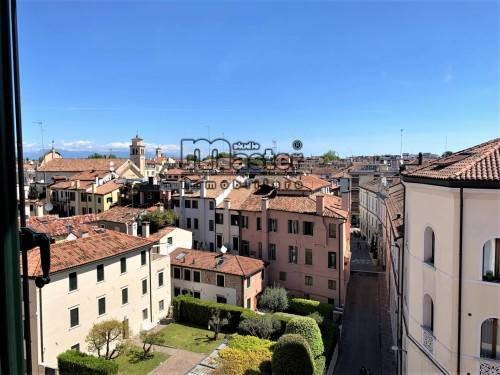 Bilocale in Affitto a Treviso, 1'000€, 70 m²