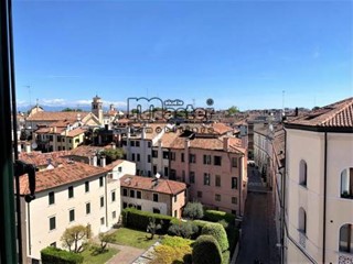 Bilocale in Affitto a Treviso, 1'000€, 70 m²