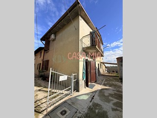 Casa Semi Indipendente in Vendita a Calendasco, 50'000&euro;, 65 m²