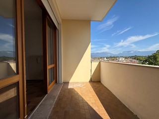 Quadrilocale in Vendita a Conegliano, 130'000&euro;, 85 m²