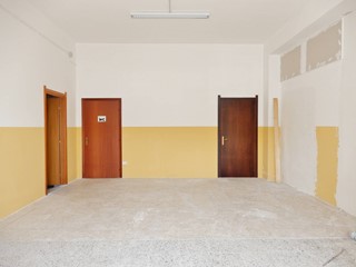 Negozio in Affitto a Catanzaro, 550&euro;, 80 m²