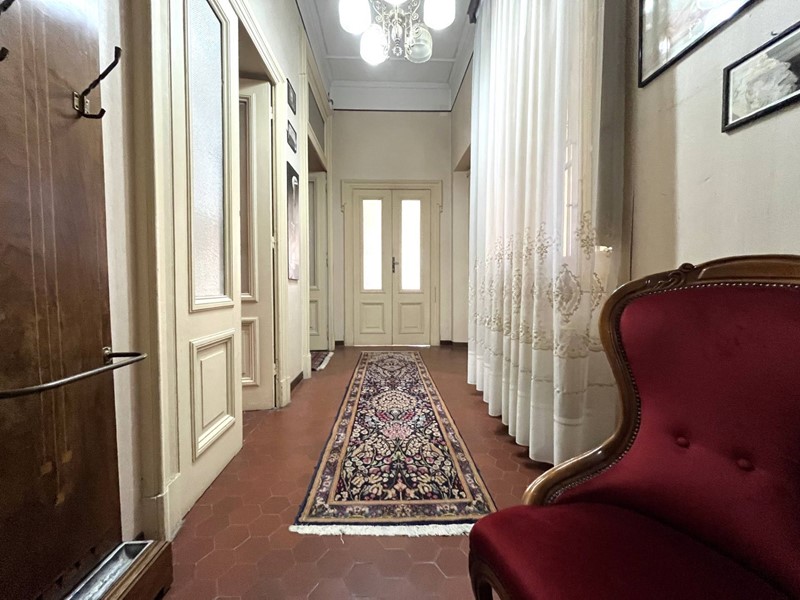 Ufficio in Affitto a Catanzaro, 200&euro;, 140 m²