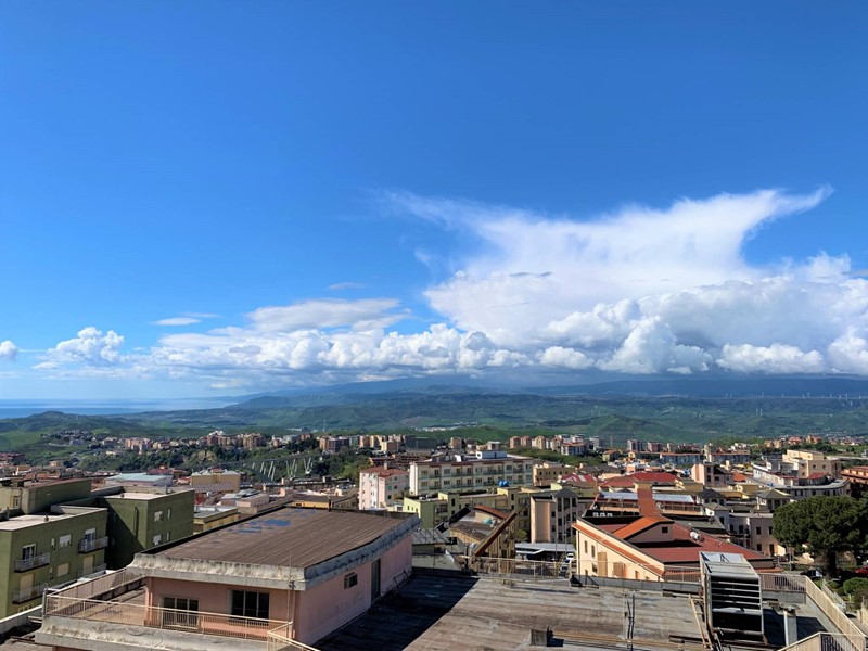 Quadrilocale in Affitto a Catanzaro, 500€, 130 m²