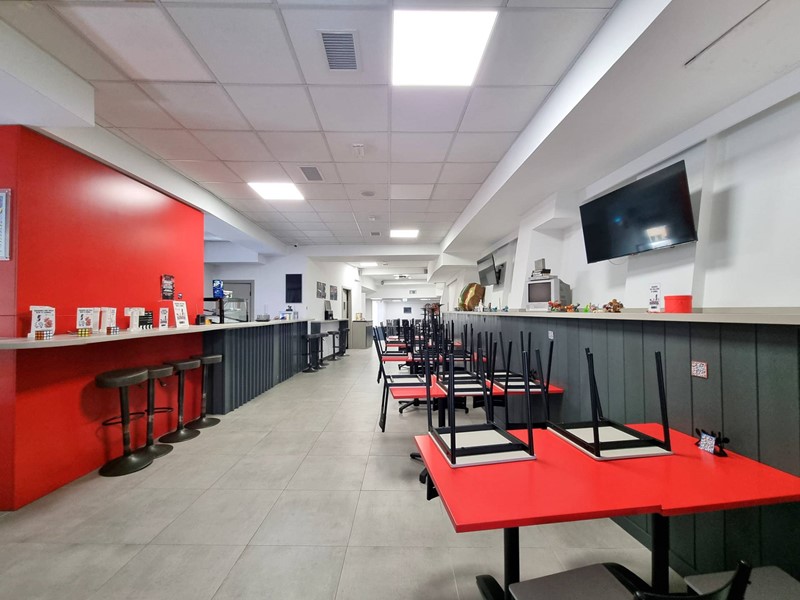 Negozio in Vendita a Catanzaro, 280'000&euro;, 260 m²