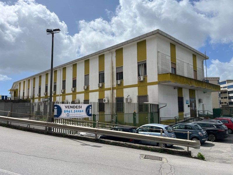 Appartamento in Vendita a Catanzaro, 3'650'000&euro;, 3900 m²