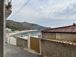 Casa Indipendente in Vendita a Stalettì, 99'000€, 55 m²