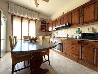 Trilocale in Vendita a Catanzaro, 85'000€, 95 m²