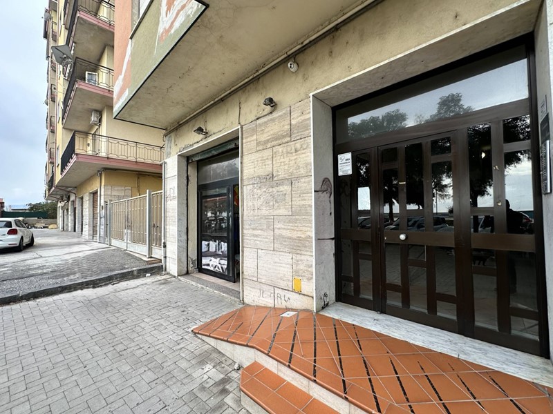 Negozio in Affitto a Catanzaro, 600&euro;, 40 m²