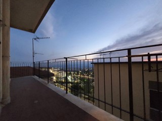 Quadrilocale in Vendita a Catanzaro, 98'000€, 130 m²