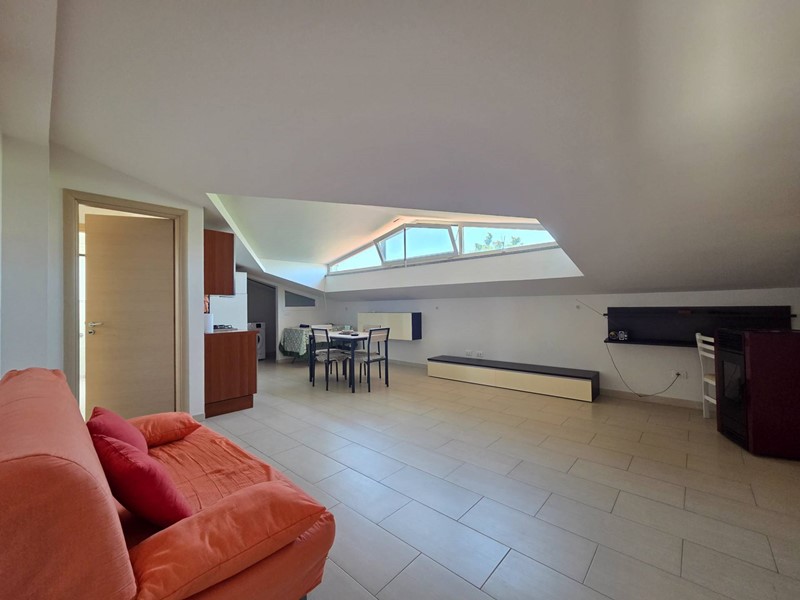 Trilocale in Affitto a Catanzaro, 500€, 85 m²