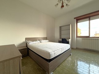 Stanza in Affitto a Catanzaro, 275&euro;, 90 m²