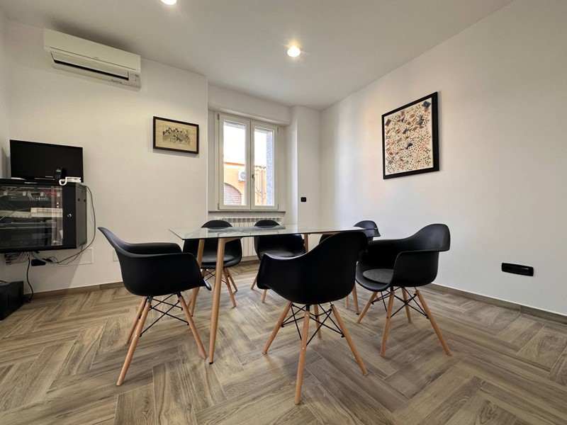 Ufficio in Affitto a Catanzaro, 1'200&euro;, 90 m²