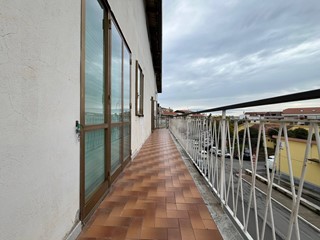 Quadrilocale in Vendita a Squillace, 90'000€, 130 m²