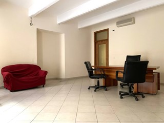 Ufficio in Affitto a Catanzaro, 300&euro;, 60 m²