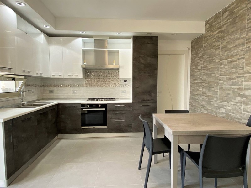 Stanza in Affitto a Catanzaro, 275&euro;, 75 m²