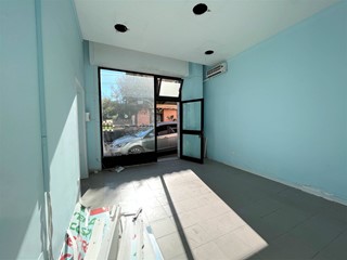 Negozio in Affitto a Catanzaro, 450&euro;, 45 m²